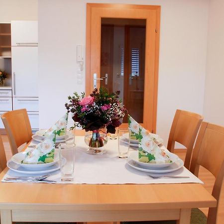 Raiffeisenhof Appartements إيهرينهاوزين المظهر الخارجي الصورة