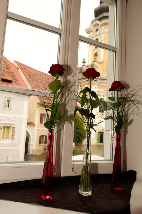 Raiffeisenhof Appartements إيهرينهاوزين المظهر الخارجي الصورة